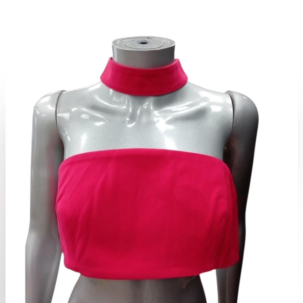 Magenta Bandeau Top with Attached Choker Neck-Line. Size: 10